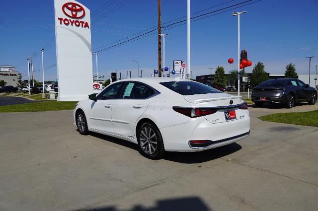 2021 Lexus ES 300h Vehicle Photo in Riverdale, UT 84405