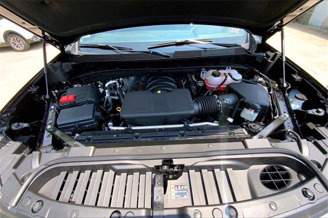 2025 Chevrolet Silverado 1500 Vehicle Photo in KANSAS CITY, MO 64114-4502