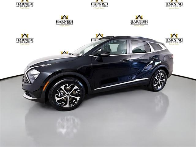 2023 Kia Sportage Hybrid Vehicle Photo in Everett, WA 98204