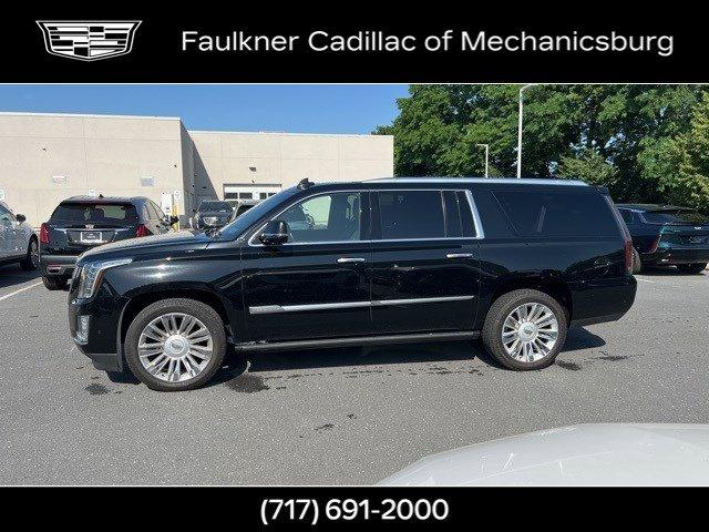 2017 Cadillac Escalade ESV Vehicle Photo in MECHANICSBURG, PA 17050-1707