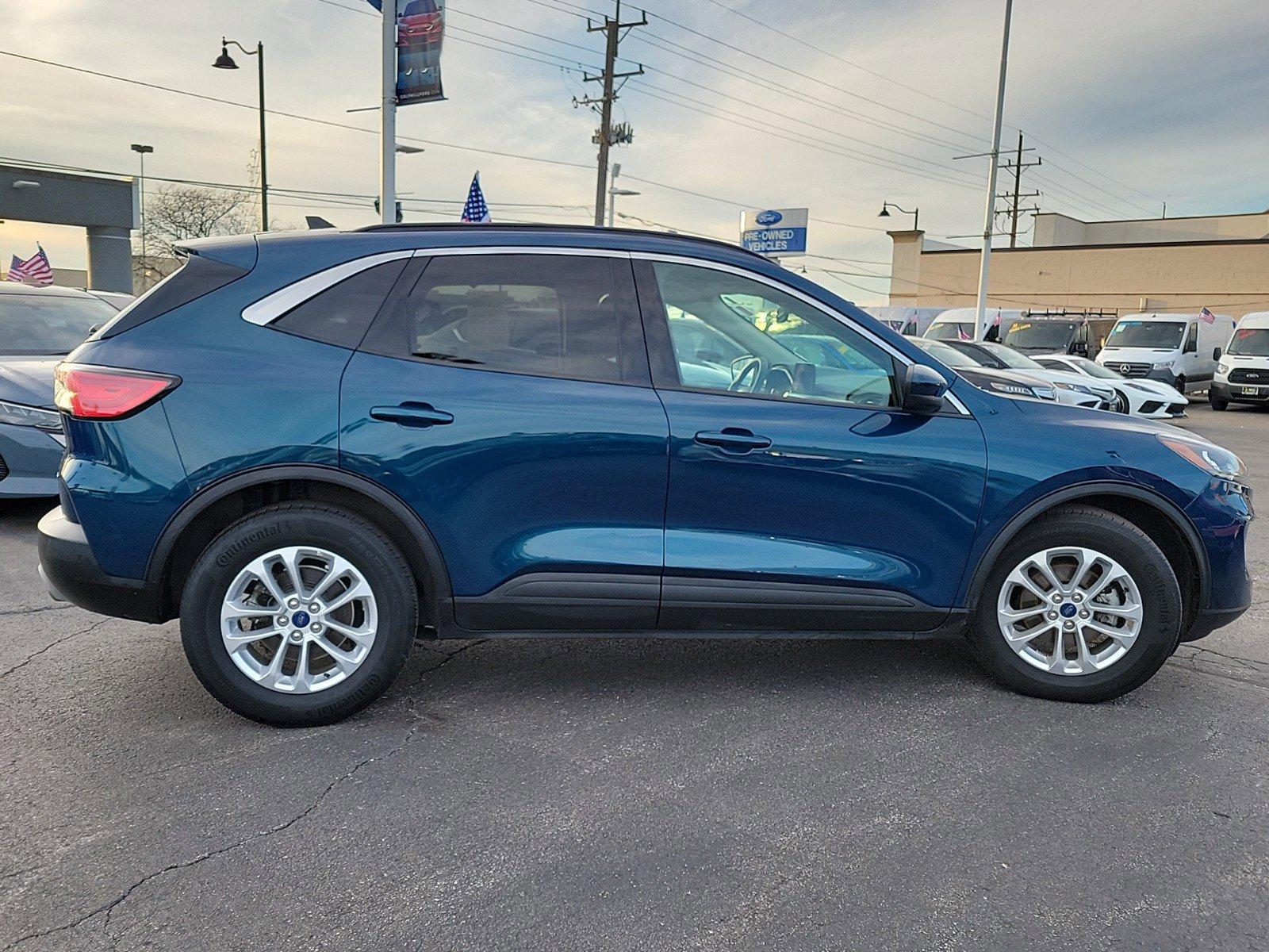 2020 Ford Escape Vehicle Photo in Saint Charles, IL 60174