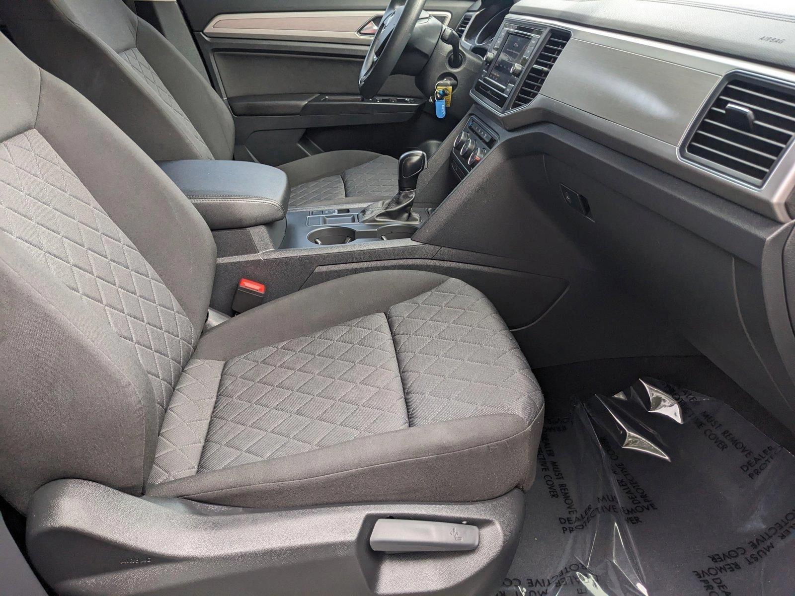 2018 Volkswagen Atlas Vehicle Photo in GREENACRES, FL 33463-3207