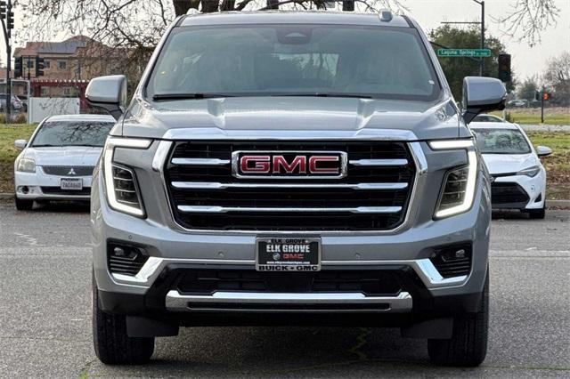 2025 GMC Yukon XL Vehicle Photo in ELK GROVE, CA 95757-8703