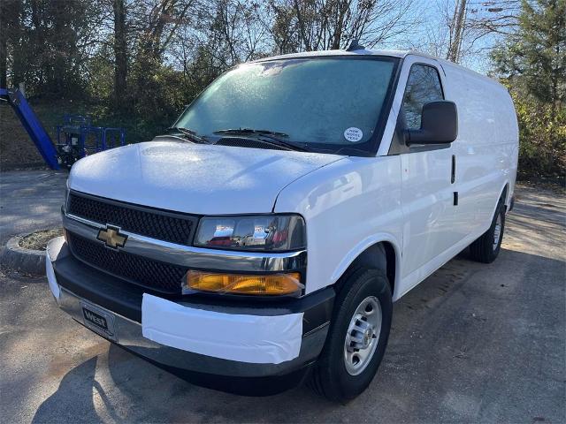 2025 Chevrolet Express Cargo 2500 Vehicle Photo in ALCOA, TN 37701-3235