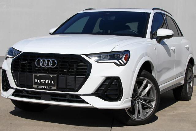 2024 Audi Q3 Vehicle Photo in SUGAR LAND, TX 77478