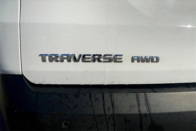 2021 Chevrolet Traverse Vehicle Photo in TOPEKA, KS 66609-0000