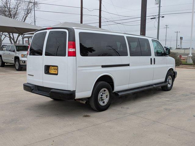 2022 Chevrolet Express Passenger 3500 Vehicle Photo in SELMA, TX 78154-1460