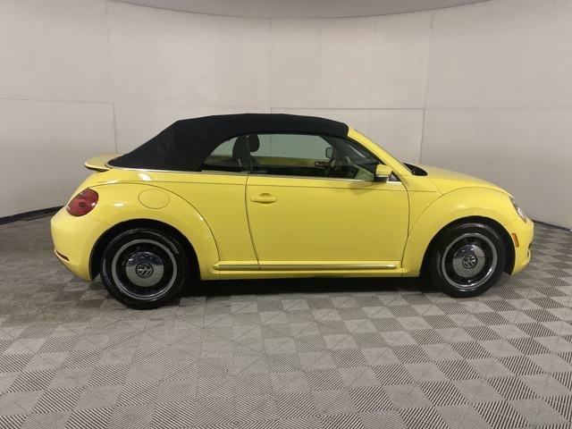 2013 Volkswagen Beetle Convertible Vehicle Photo in MEDINA, OH 44256-9001