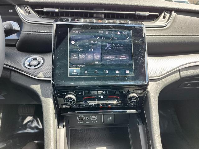 2023 Jeep Grand Cherokee L Vehicle Photo in GREEN BAY, WI 54304-5303