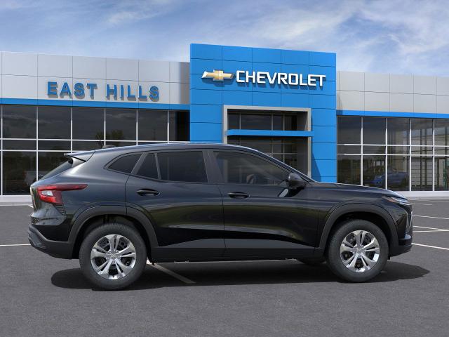 2025 Chevrolet Trax Vehicle Photo in Roslyn, NY 11576