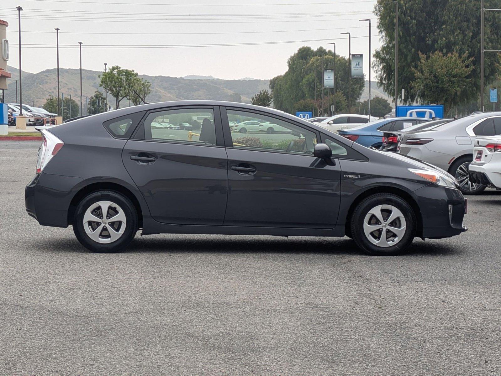 2013 Toyota Prius Vehicle Photo in Valencia, CA 91355-1794
