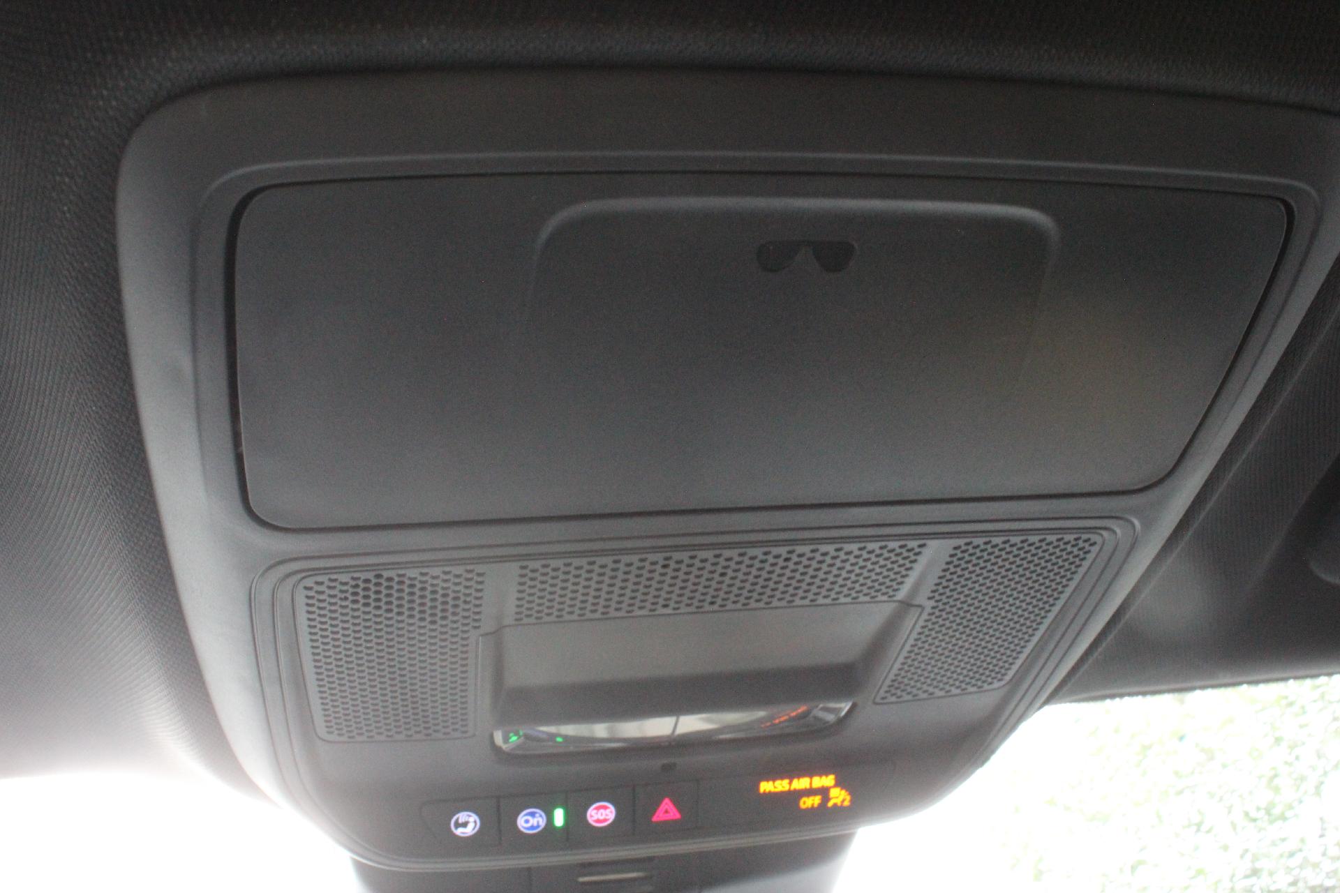2025 GMC Acadia Vehicle Photo in AURORA, CO 80012-4011
