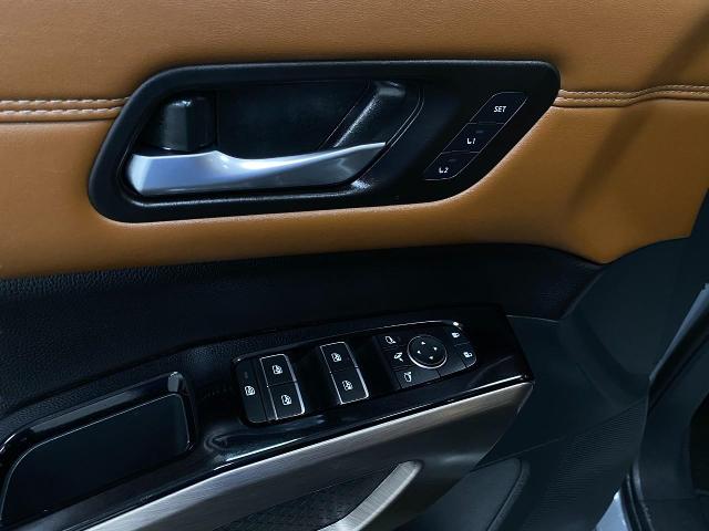 2025 Nissan Pathfinder Vehicle Photo in Appleton, WI 54913