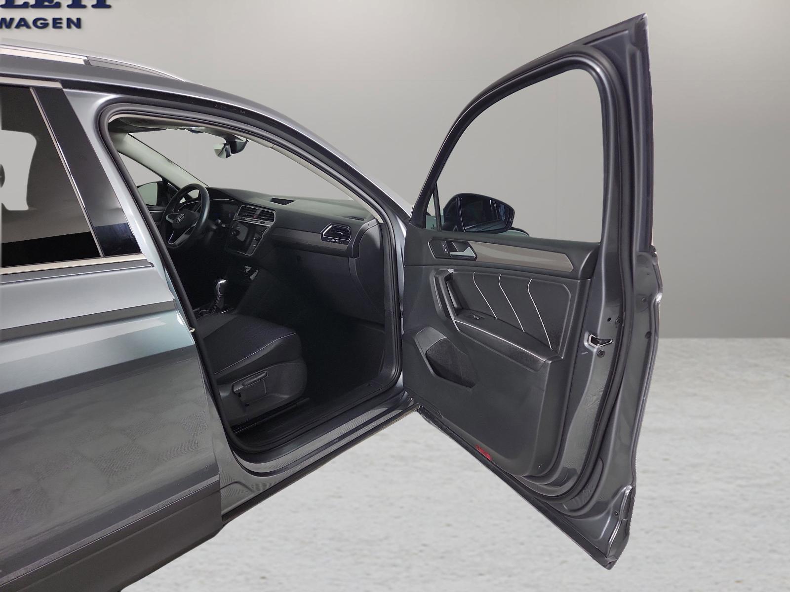 2023 Volkswagen Tiguan Vehicle Photo in Georgetown, TX 78626