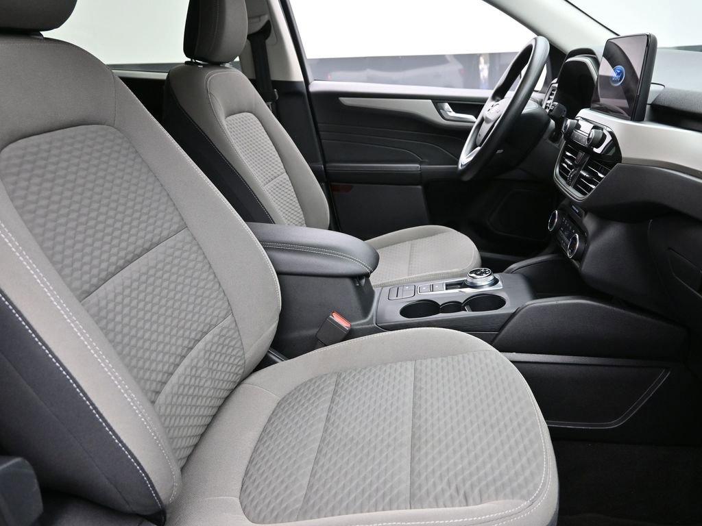 2021 Ford Escape Vehicle Photo in Marion, IA 52302