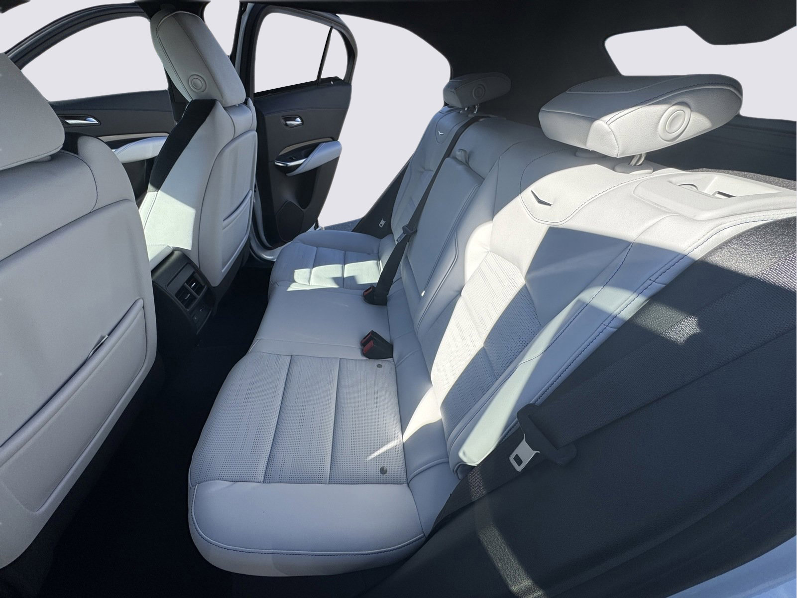 2025 Cadillac XT4 Vehicle Photo in LEOMINSTER, MA 01453-2952