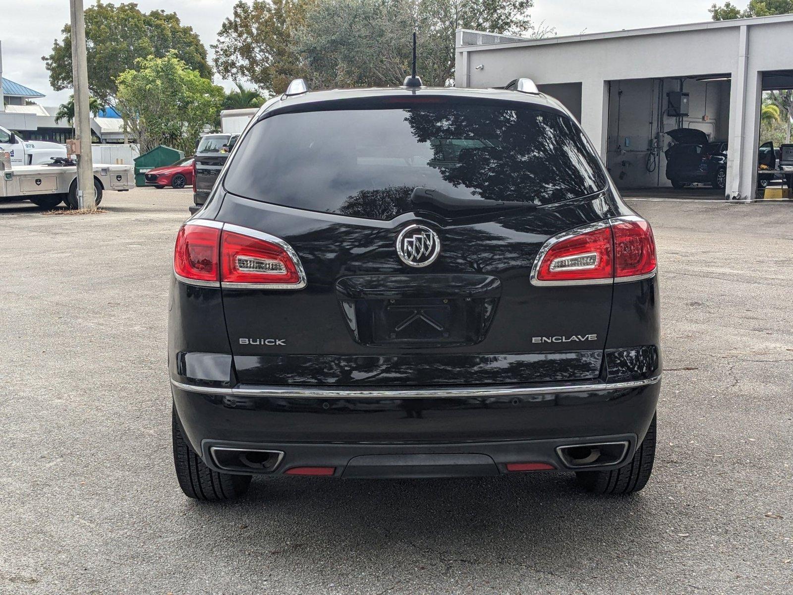 2016 Buick Enclave Vehicle Photo in GREENACRES, FL 33463-3207