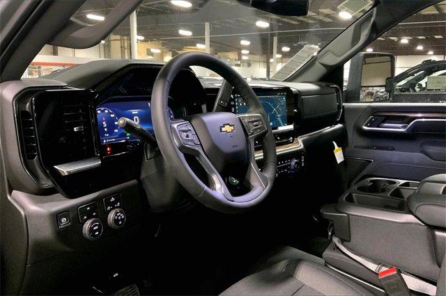 2025 Chevrolet Silverado 2500 HD Vehicle Photo in KANSAS CITY, MO 64114-4502