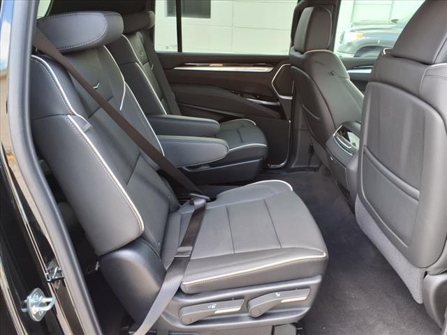 2025 Cadillac Escalade ESV Vehicle Photo in TAMPA, FL 33612-3404