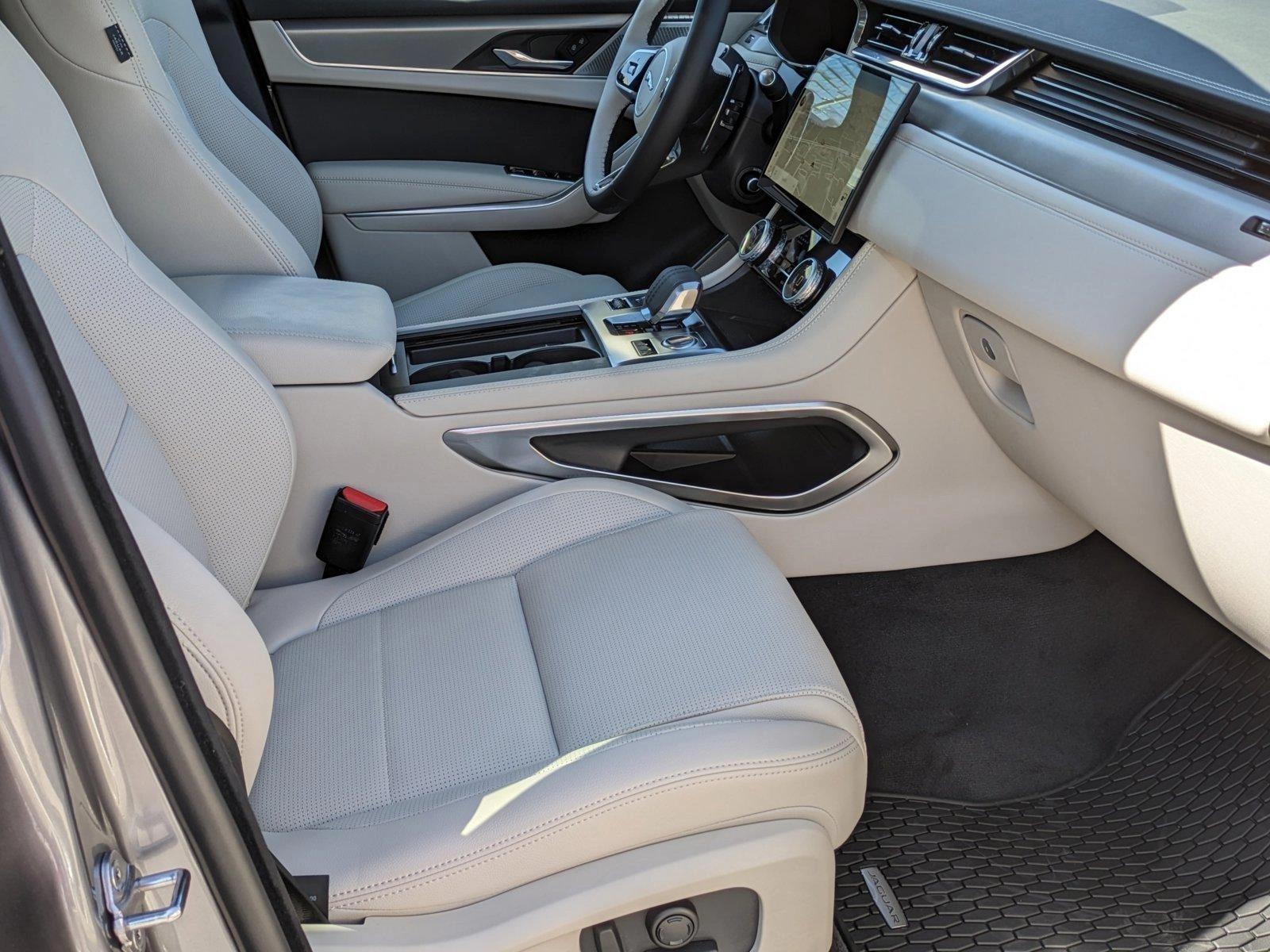 2025 Jaguar F-PACE Vehicle Photo in Bethesda, MD 20852