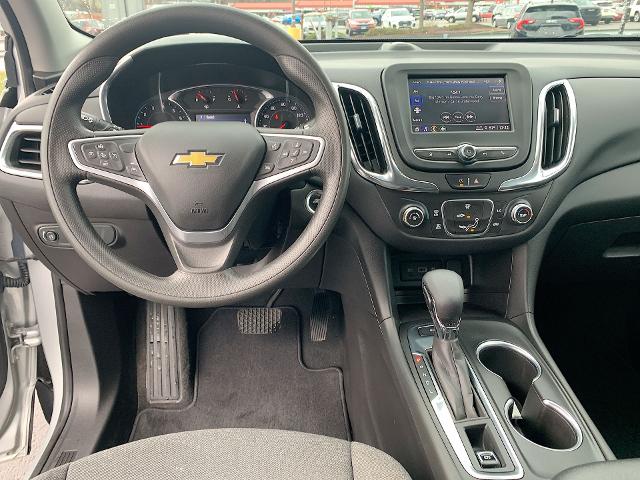 2022 Chevrolet Equinox Vehicle Photo in MOON TOWNSHIP, PA 15108-2571