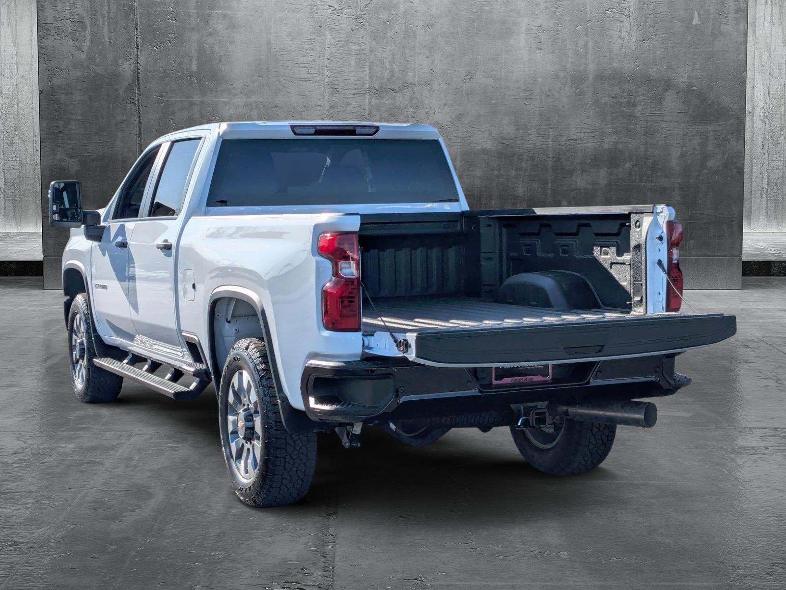 2025 Chevrolet Silverado 2500 HD Vehicle Photo in VALENCIA, CA 91355-1705