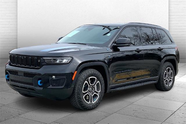 2023 Jeep Grand Cherokee 4xe Vehicle Photo in Kansas City, MO 64114