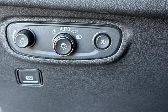2023 GMC Terrain Vehicle Photo in ELK GROVE, CA 95757-8703