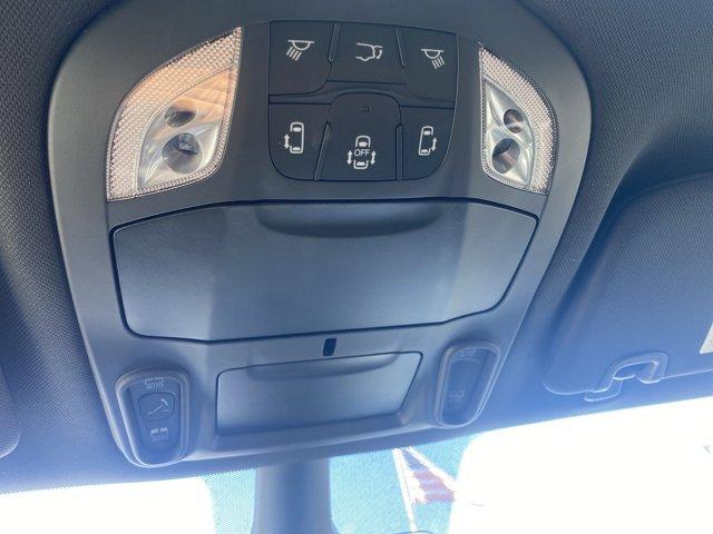 2025 Chrysler Pacifica Vehicle Photo in Doylsetown, PA 18901