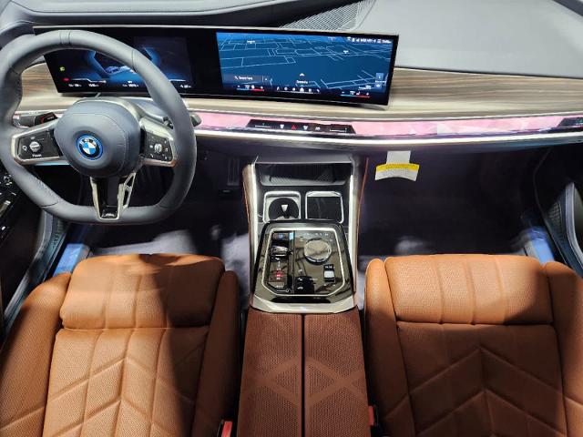2025 BMW i7 Vehicle Photo in GRAPEVINE, TX 76051