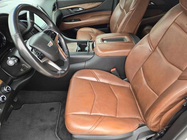 2020 Cadillac Escalade Vehicle Photo in DENTON, TX 76210-9321
