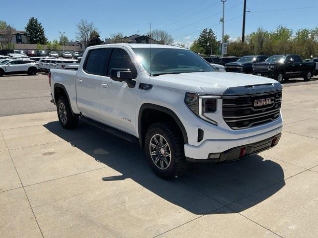 2024 GMC Sierra 1500 Vehicle Photo in ENGLEWOOD, CO 80113-6708