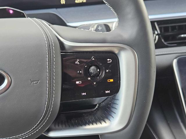 2025 INFINITI QX80 Vehicle Photo in Fort Worth, TX 76132