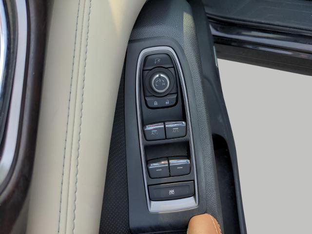 2022 Subaru Ascent Vehicle Photo in Green Bay, WI 54304