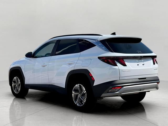 2025 Hyundai TUCSON Hybrid Vehicle Photo in Green Bay, WI 54304