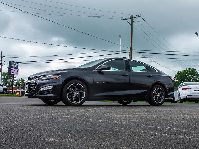 2022 Chevrolet Malibu Vehicle Photo in MADISON, IN 47250-1611