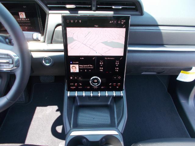 2026 GMC Terrain Vehicle Photo in LOWELL, MA 01852-4336