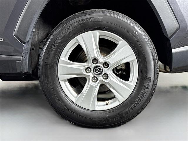 2020 Toyota RAV4 Vehicle Photo in Puyallup, WA 98371