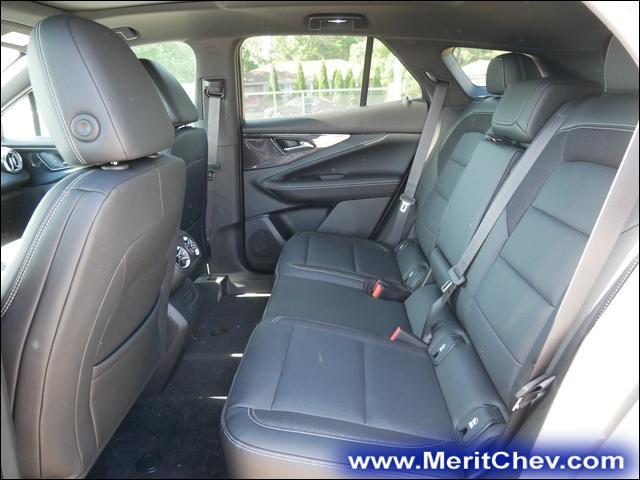 2024 Chevrolet Blazer EV Vehicle Photo in MAPLEWOOD, MN 55119-4794