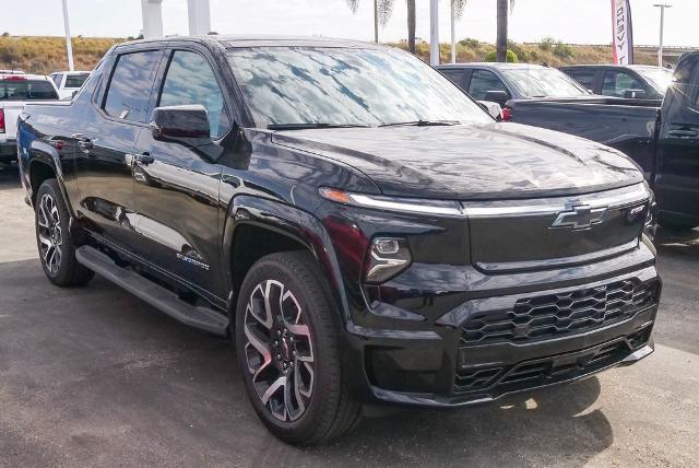 2024 Chevrolet Silverado EV Vehicle Photo in VENTURA, CA 93003-8585