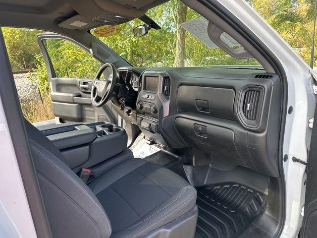 2022 Chevrolet Silverado 3500 HD Chassis Cab Vehicle Photo in MEDINA, OH 44256-9631