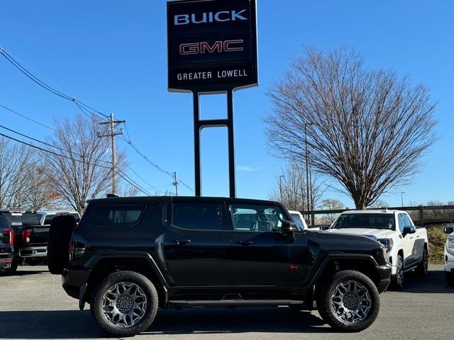 2025 GMC HUMMER EV SUV Vehicle Photo in LOWELL, MA 01852-4336