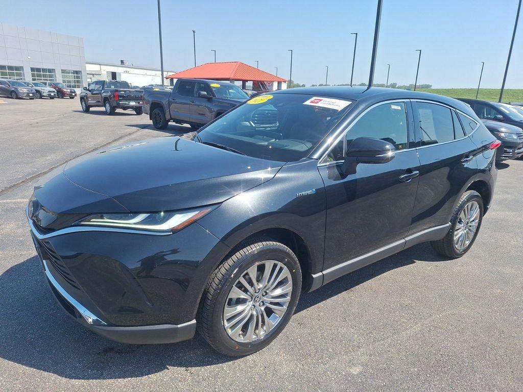 2021 Toyota Venza Vehicle Photo in Cedar Rapids, IA 52402