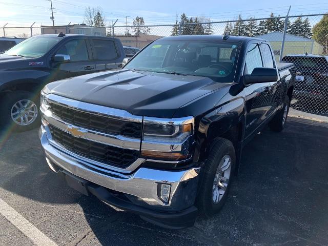 2017 Chevrolet Silverado 1500 Vehicle Photo in APPLETON, WI 54914-4656