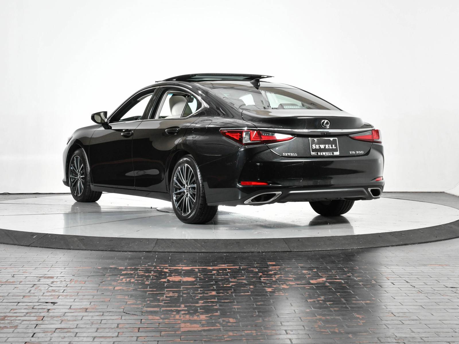 2022 Lexus ES 350 Vehicle Photo in DALLAS, TX 75235