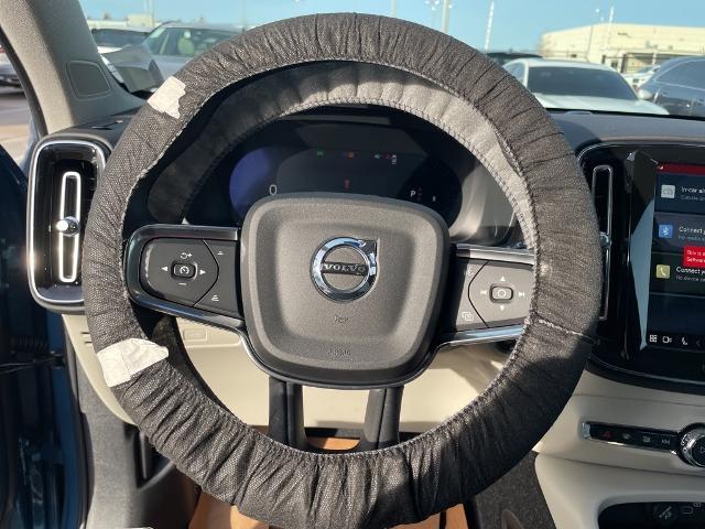 2025 Volvo XC40 Vehicle Photo in Grapevine, TX 76051