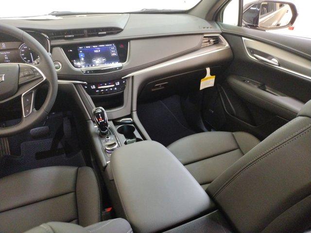 2025 Cadillac XT5 Vehicle Photo in PINEVILLE, NC 28134-8495