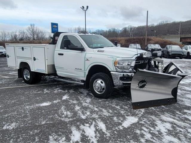 2019 Ram 3500 Chassis Cab Vehicle Photo in Gardner, MA 01440