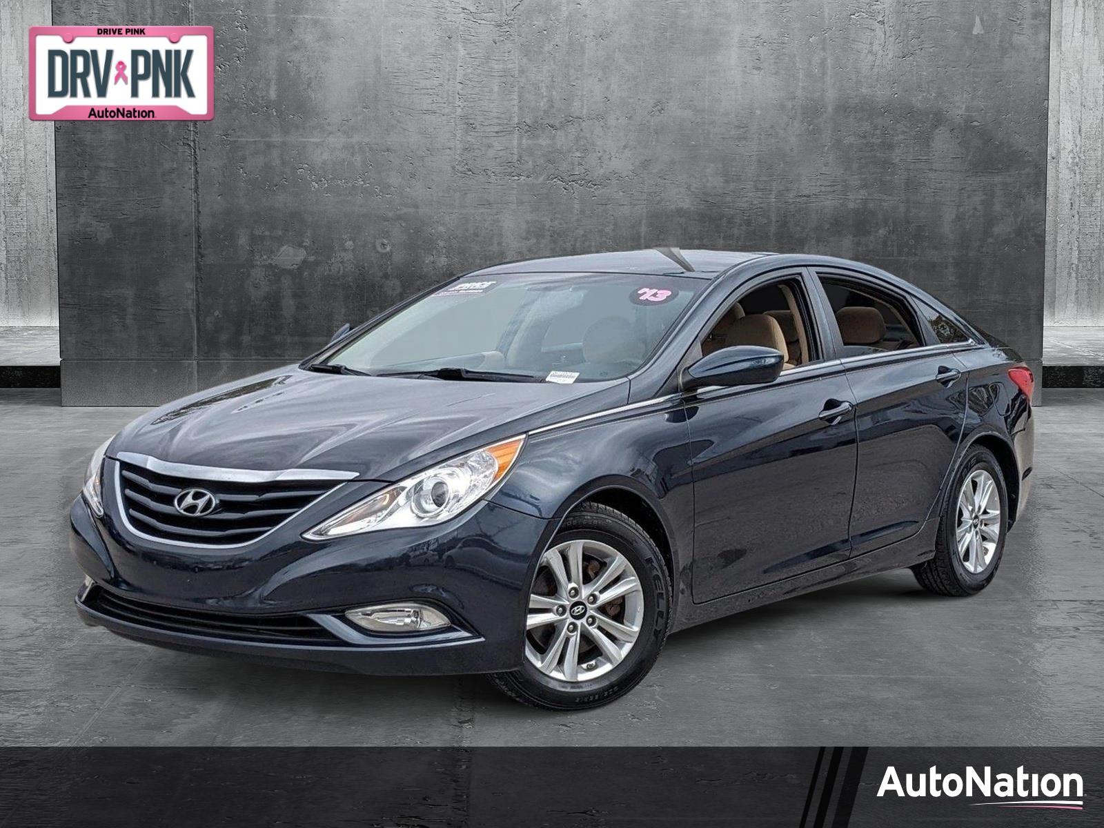 2013 Hyundai SONATA Vehicle Photo in Tampa, FL 33614