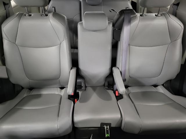 2024 Toyota Sienna Vehicle Photo in Appleton, WI 54914